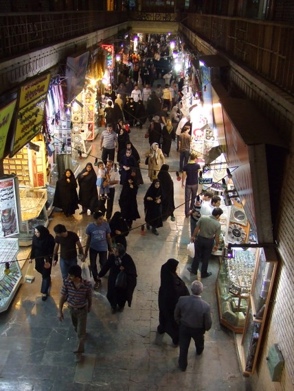 Shopping in Mashad - www.countrybagging.com